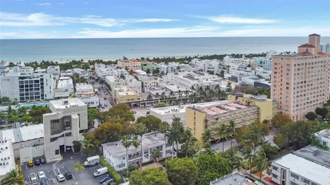 $3,499,000 | 901 Pennsylvania Avenue, Miami Beach, FL 33139