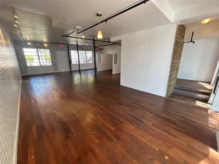 $3,499,000 | 901 Pennsylvania Avenue, Miami Beach, FL 33139