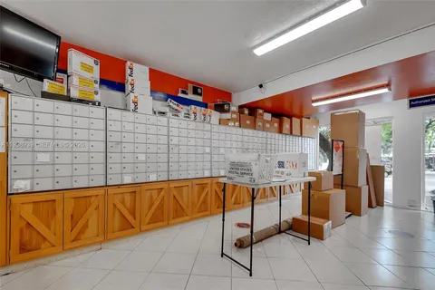 $3,499,000 | 901 Pennsylvania Avenue, Miami Beach, FL 33139