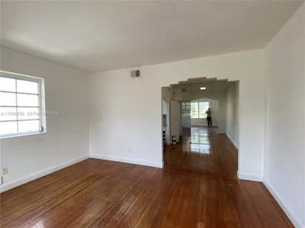 $3,499,000 | 901 Pennsylvania Avenue, Miami Beach, FL 33139