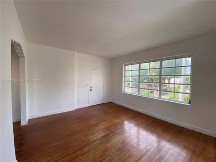 $3,499,000 | 901 Pennsylvania Avenue, Miami Beach, FL 33139