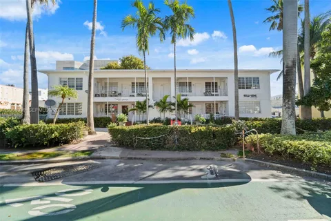 $3,499,000 | 901 Pennsylvania Avenue, Miami Beach, FL 33139