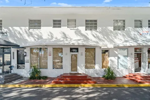 $3,499,000 | 901 Pennsylvania Avenue, Miami Beach, FL 33139