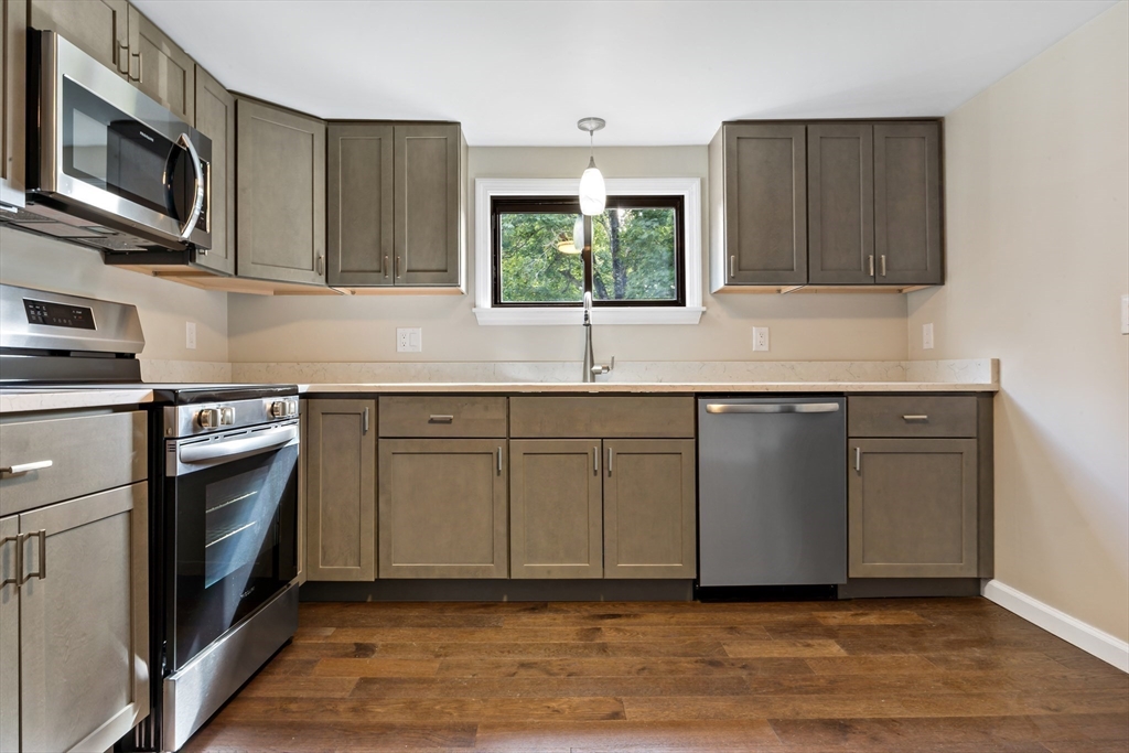 4 Springhill Street Fairhaven, MA 02719 - Photo 19 of 29