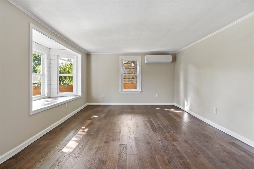 4 Springhill Street Fairhaven, MA 02719 - Photo 7 of 29