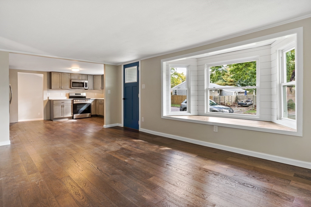 4 Springhill Street Fairhaven, MA 02719 - Photo 8 of 29