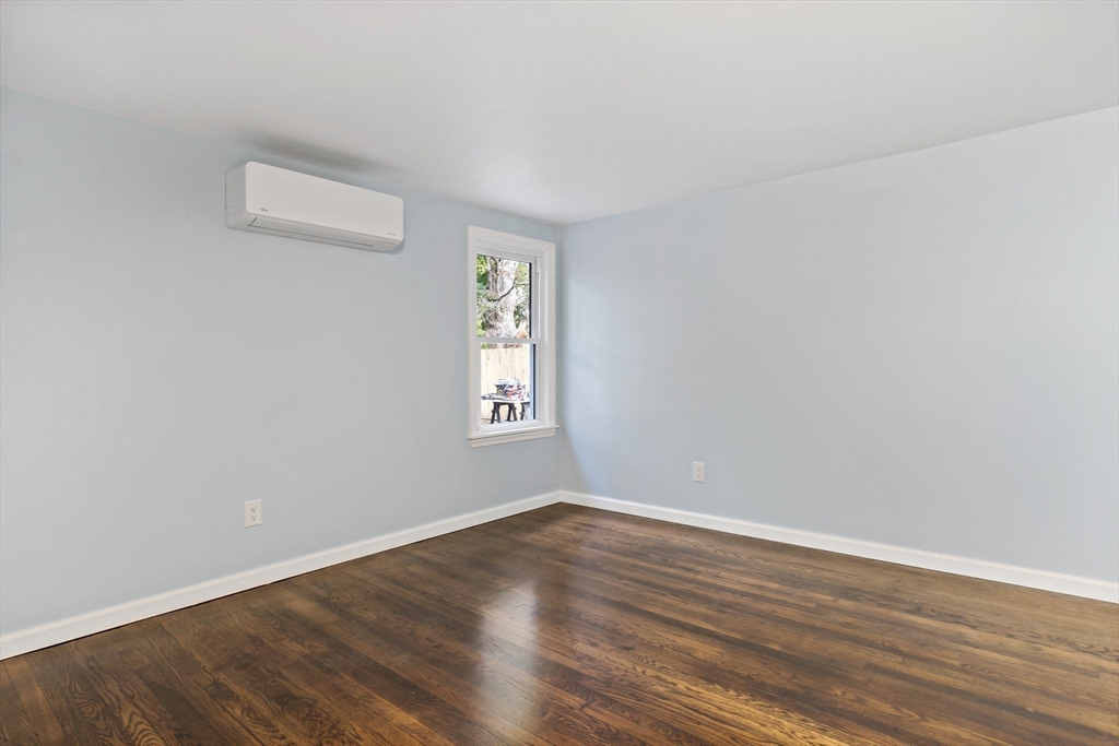 4 Springhill Street Fairhaven, MA 02719 - Photo 10 of 29