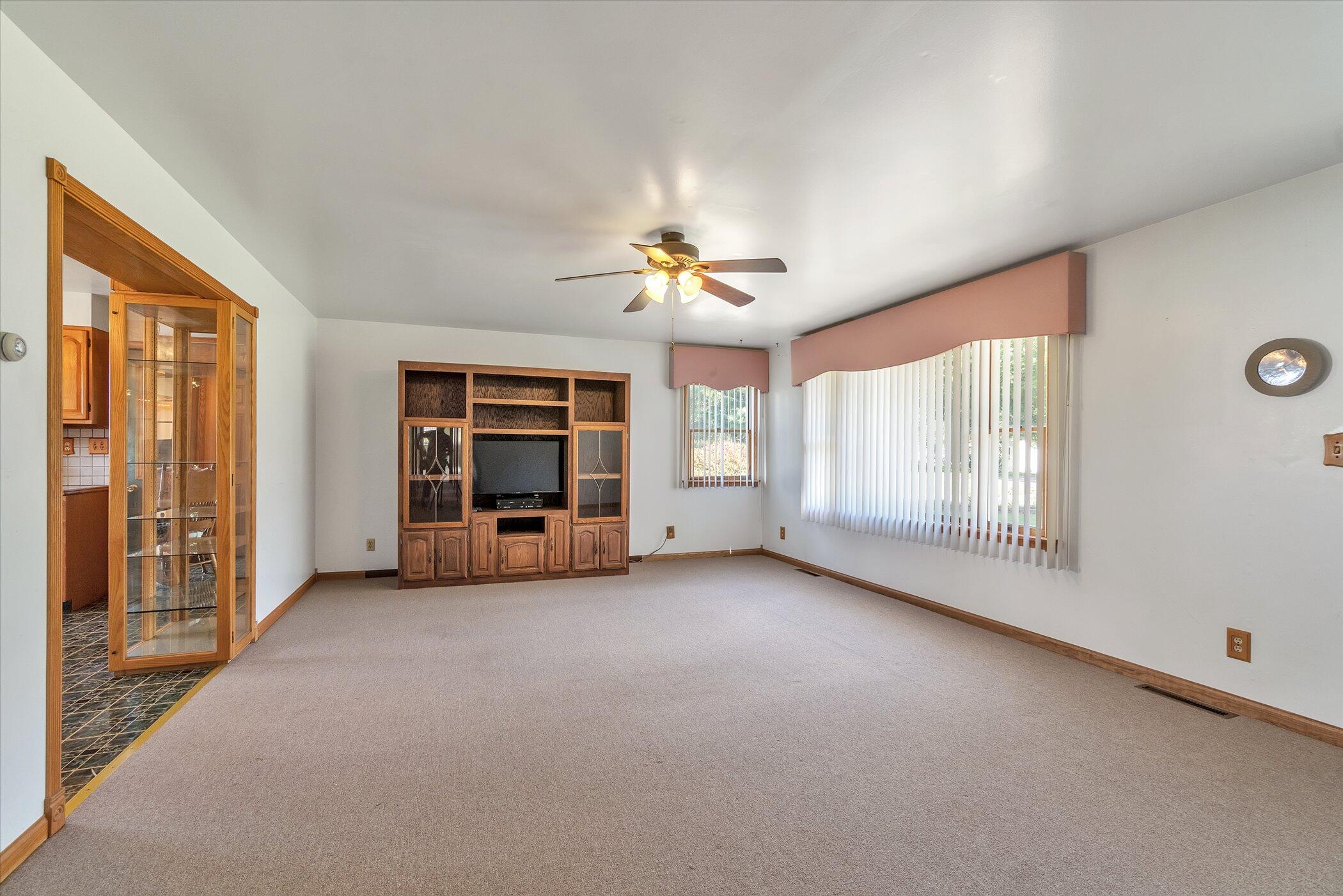 9400 Cady Road Jackson, MI 49201 - Photo 11 of 46 11-9400-Cady-Rd-WindowStill-Real-Estate-