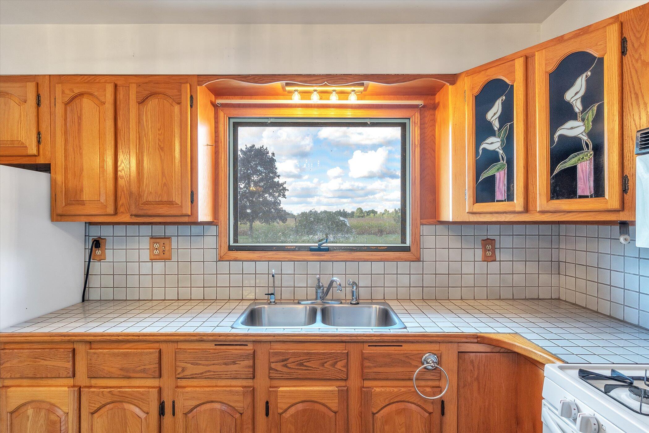 9400 Cady Road Jackson, MI 49201 - Photo 13 of 46 13-9400-Cady-Rd-WindowStill-Real-Estate-