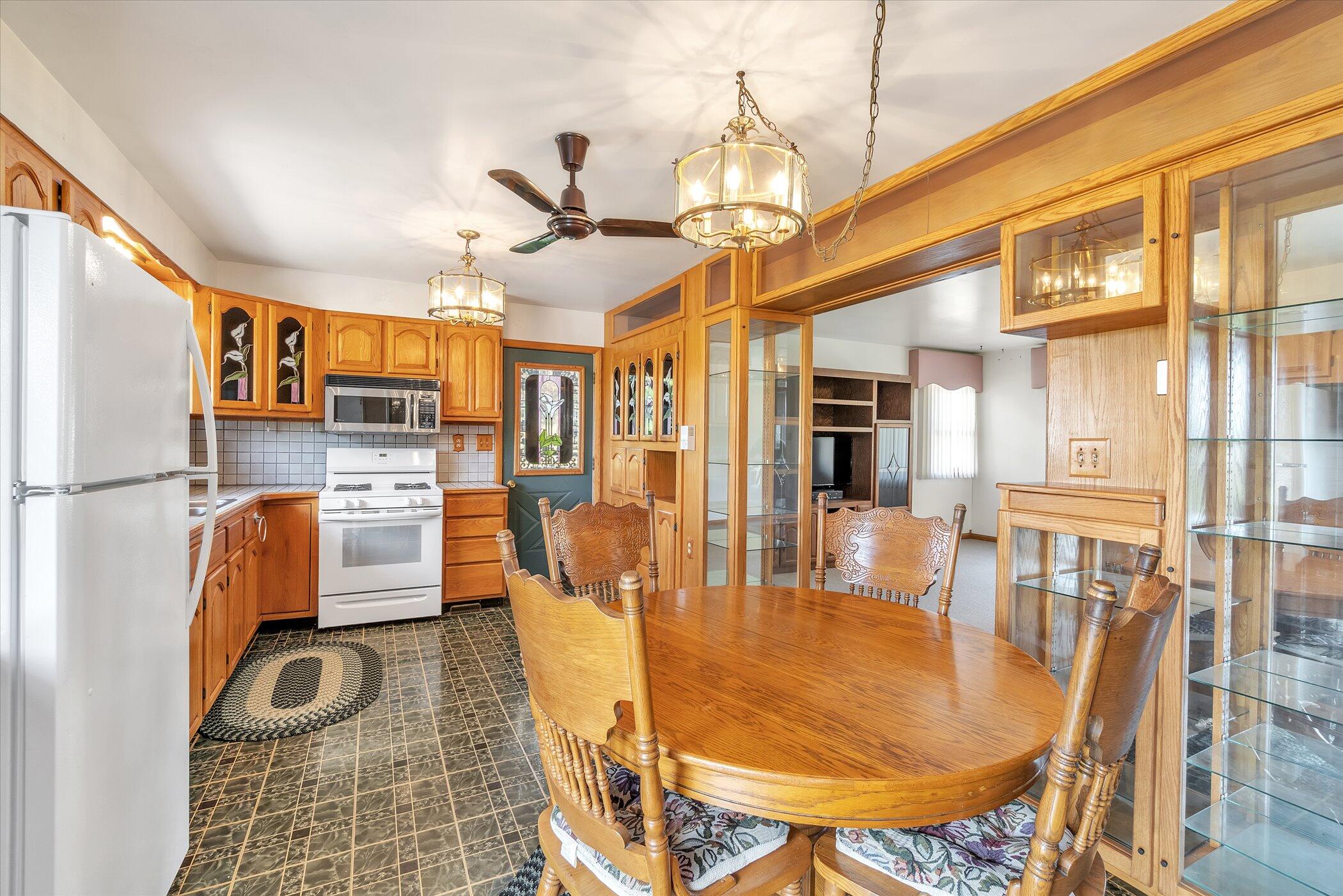 9400 Cady Road Jackson, MI 49201 - Photo 17 of 46 17-9400-Cady-Rd-WindowStill-Real-Estate-
