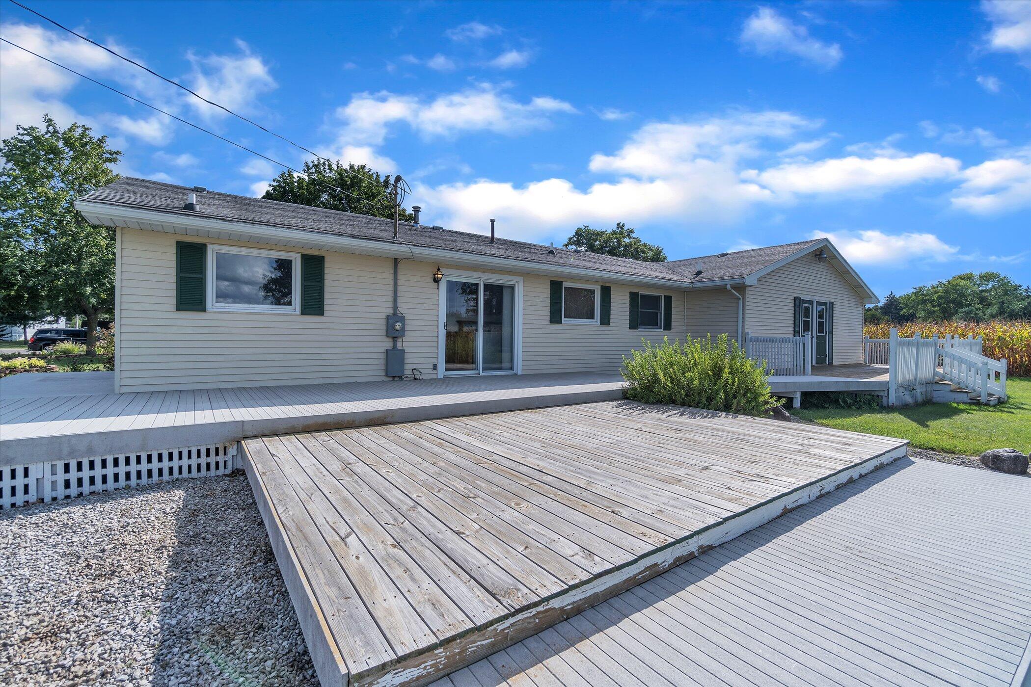 9400 Cady Road Jackson, MI 49201 - Photo 44 of 46 44-9400-Cady-Rd-WindowStill-Real-Estate-