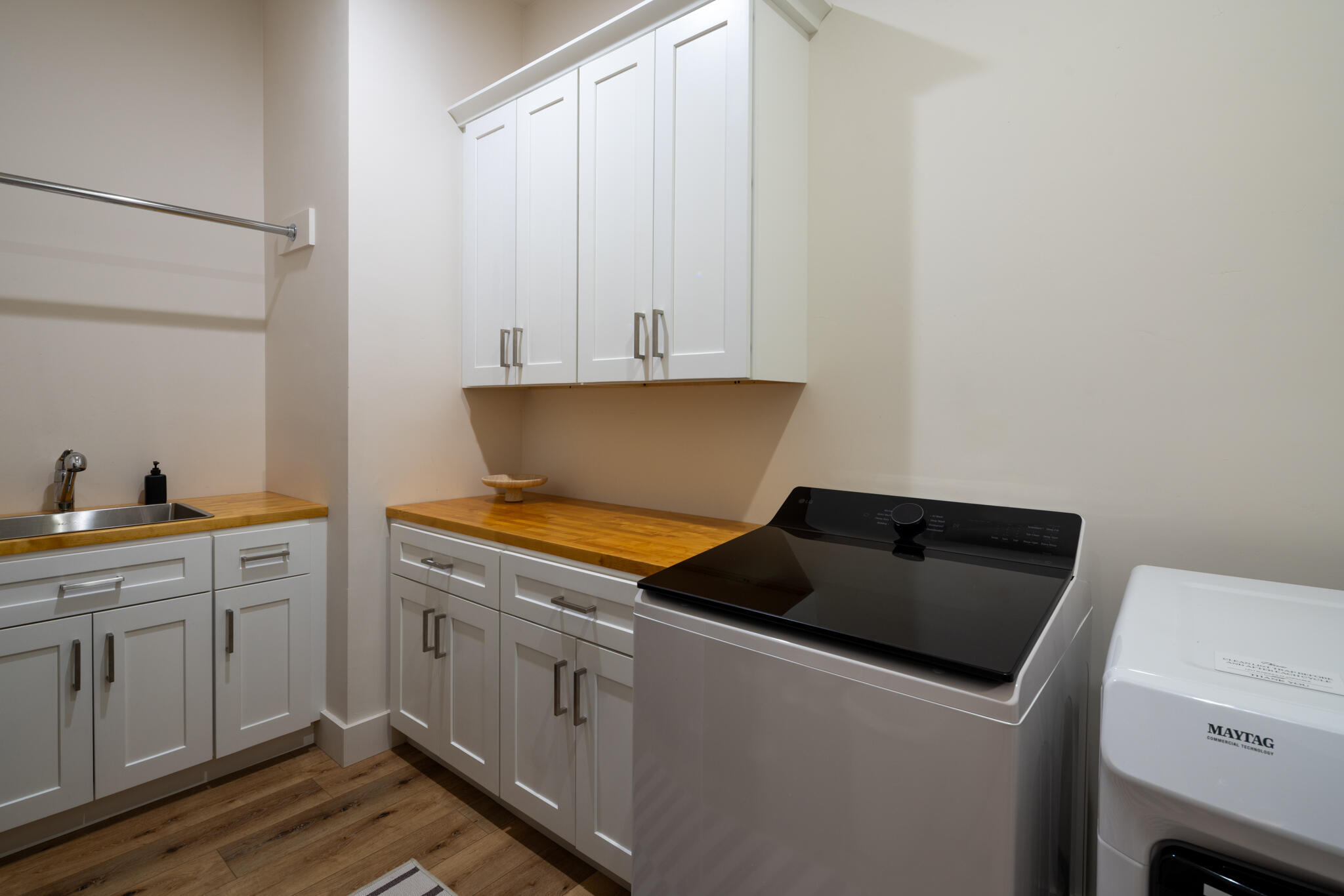 1580 Red Feather Way Hailey, ID 83333 - Photo 29 of 37 Laundry Room