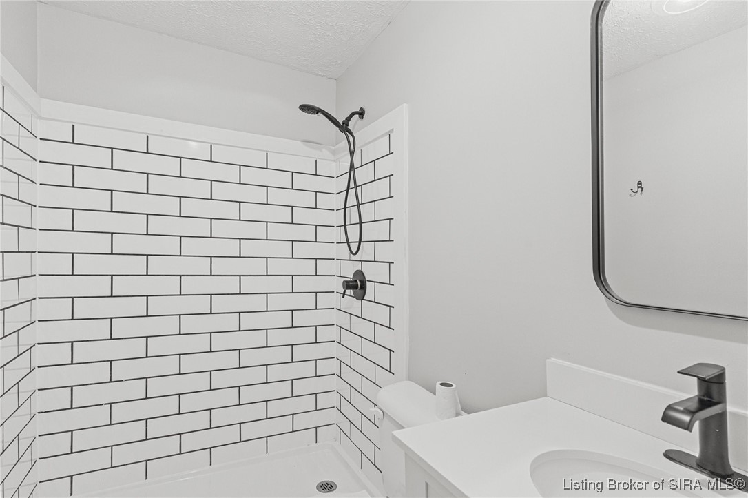 7166 Lake Villa Road Deputy, IN 47230 - Photo 13 of 31