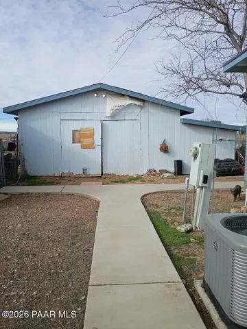 $320,000 | 2050 West Curtis Ranch Road, Paulden, AZ 86334