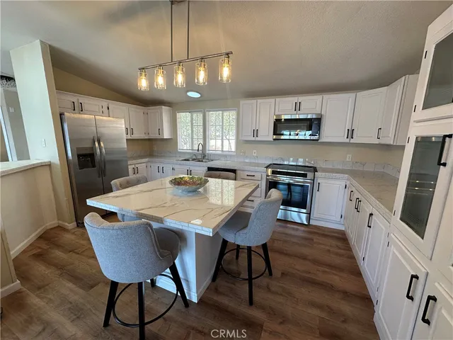 $339,000 | 280 Henderson Drive, Clearlake Oaks, CA 95423