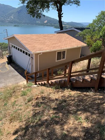 $339,000 | 280 Henderson Drive, Clearlake Oaks, CA 95423