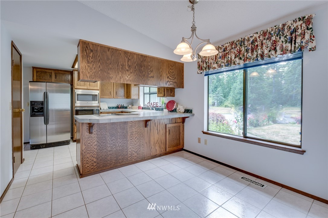 8642 Banner Road Southeast Port Orchard, WA 98367 - Photo 8 of 25 Gallery Image 8