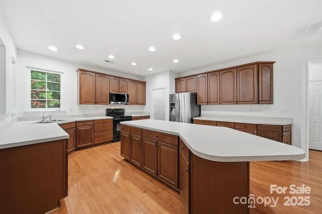 $739,000 | 109 Braxton Gate Court, Mount Holly, NC 28120