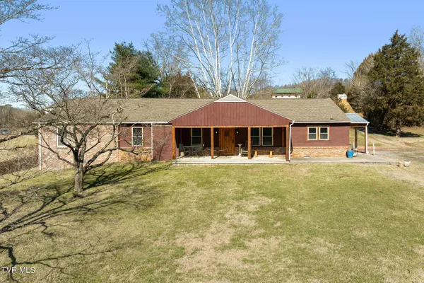 $439,000 | 2616 Volunteer Parkway, Bristol, TN 37620