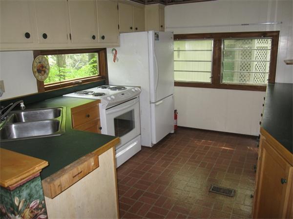 98 Green River Road Colrain, MA 01340 - Photo 11 of 24