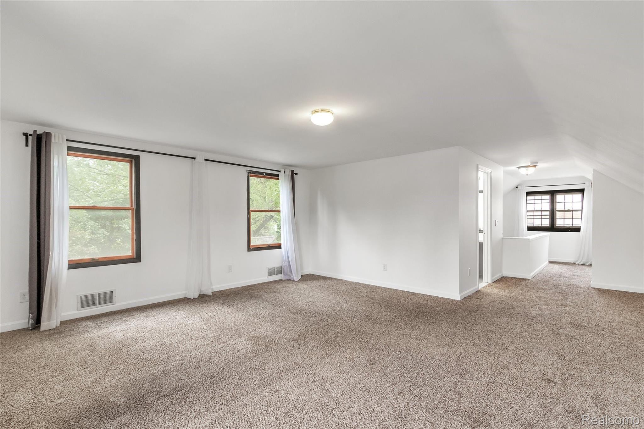 27245 Five Mile Road Redford, MI 48239 - Photo 27 of 47 27-27245 Five Mile Rd-windowstill-realestate-photography-27.jpg