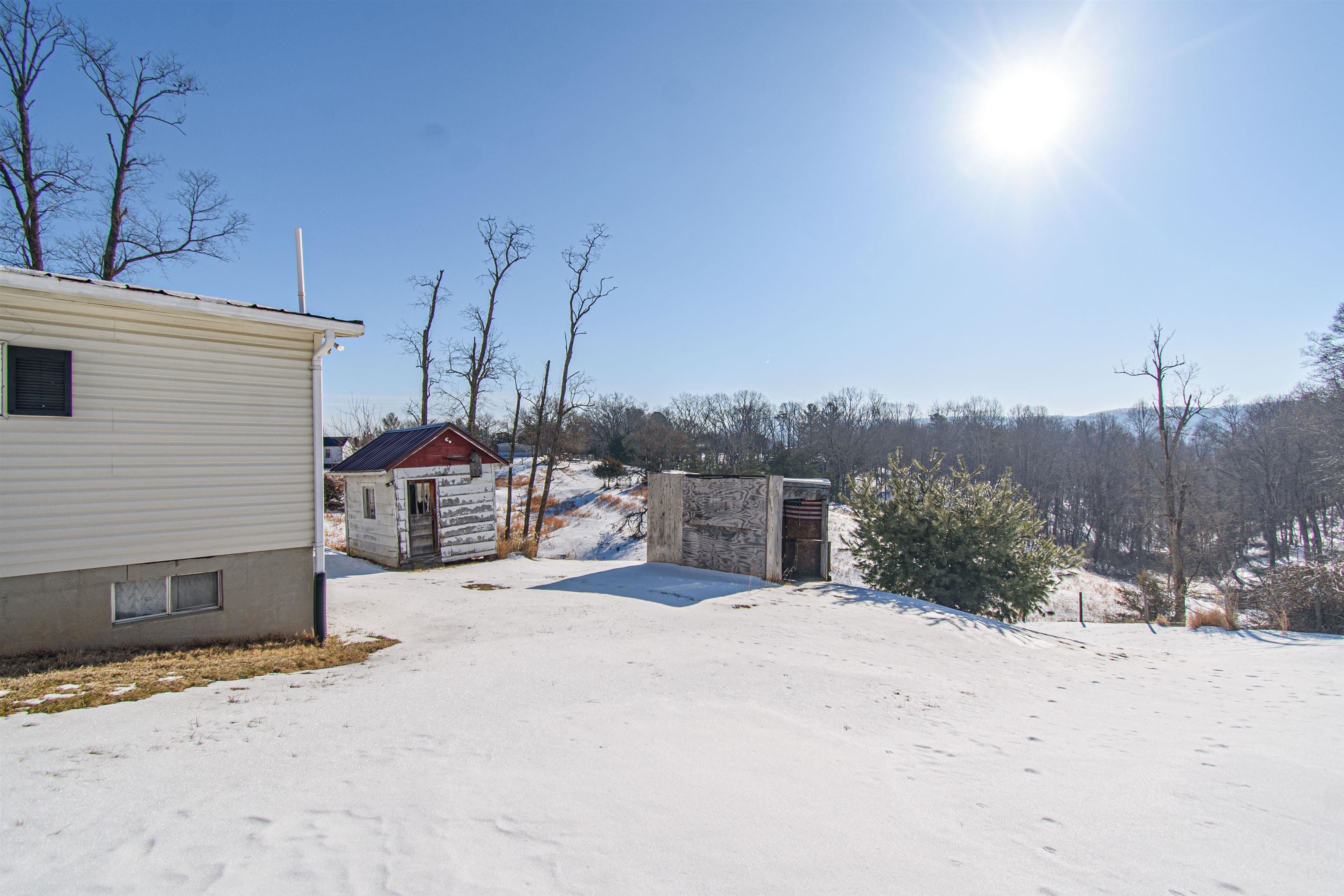 2904 Mt Olivet Road Pulaski, VA 24301 - Photo 6 of 42 Gallery Image 6