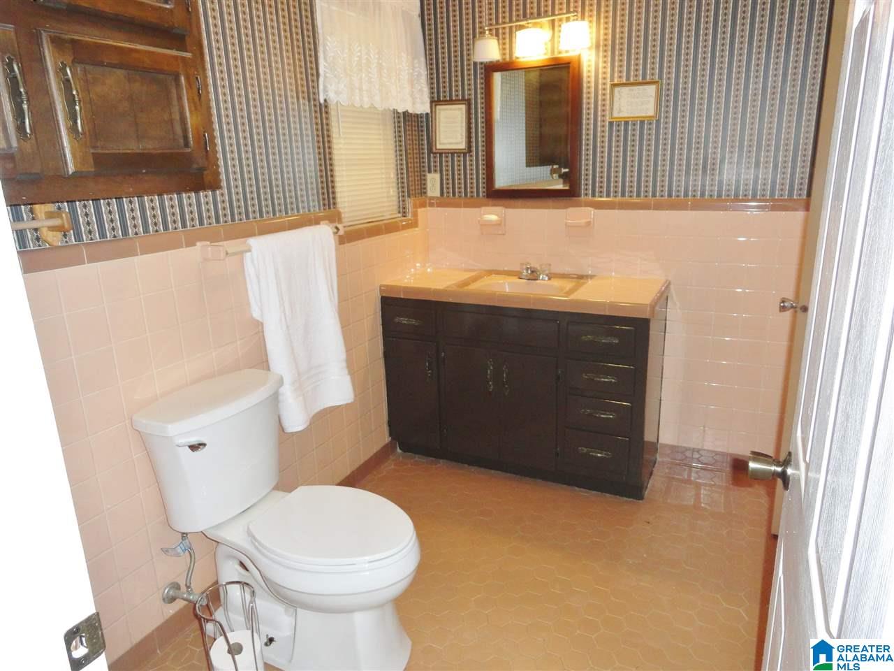 1017 Treehaven Drive Adamsville, AL 35005 - Photo 15 of 38