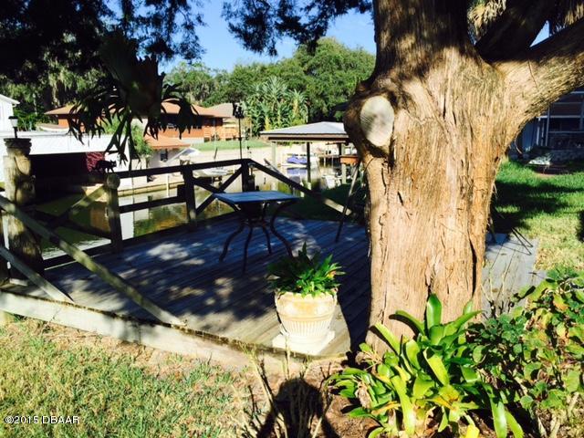 137 Flamingo Road Edgewater, FL 32141 - Photo 25 of 37 Shady Sun Deck