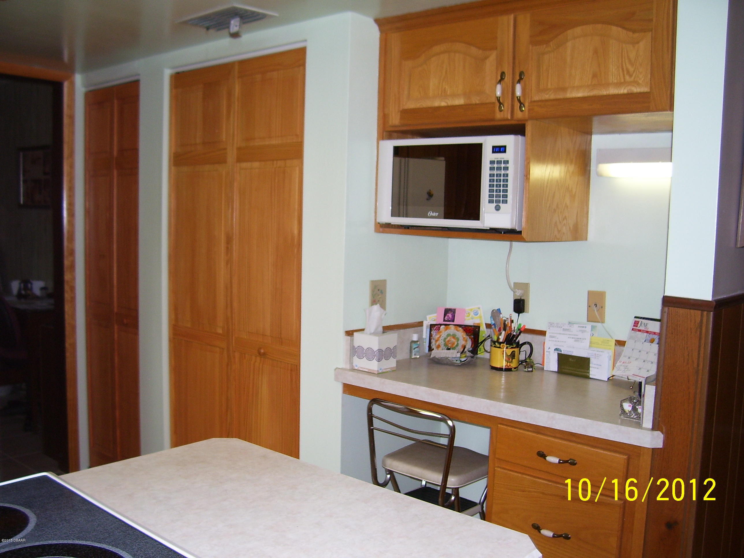 137 Flamingo Road Edgewater, FL 32141 - Photo 4 of 37 Desk in Kitchen