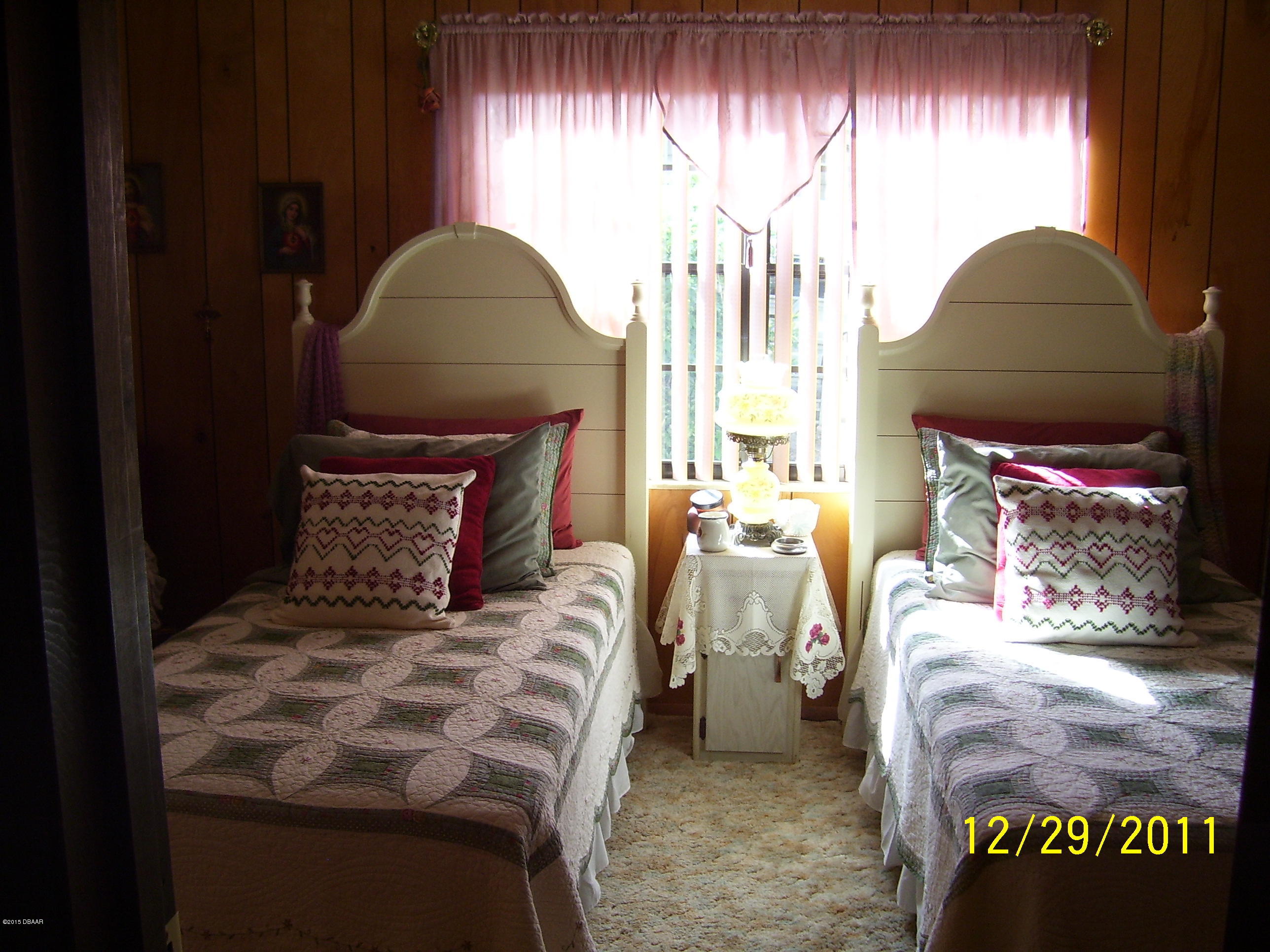 137 Flamingo Road Edgewater, FL 32141 - Photo 5 of 37 Guest Bedroom