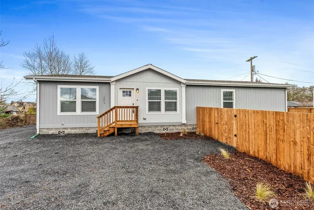 $345,000 | 1243 Southwest Elzina Street, Chehalis, WA 98532