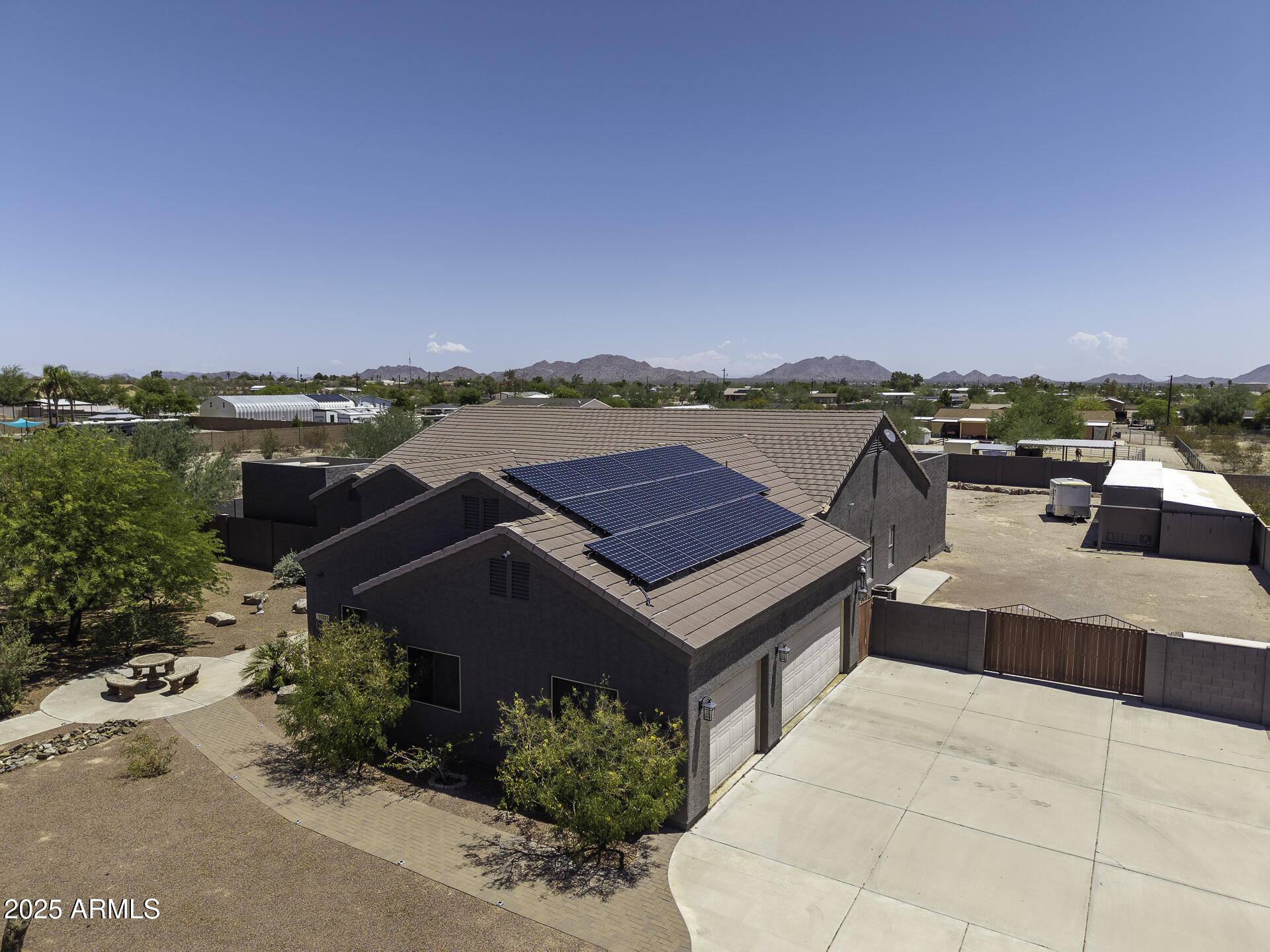 10203 North Burris Road Casa Grande, AZ 85122 - Photo 56 of 85 UAS Close Front Right