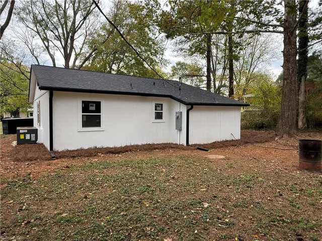 $252,500 | 310 Cedardale Lane, King, NC 27021