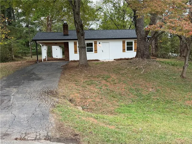 $252,500 | 310 Cedardale Lane, King, NC 27021
