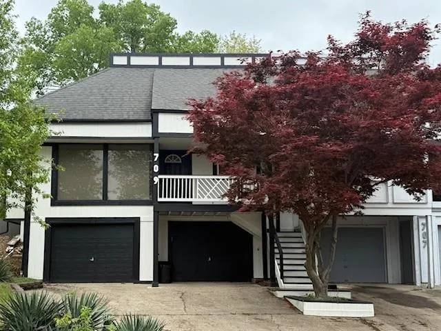 $299,900 | 709 North 74th Terrace, Kansas City, KS 66112
