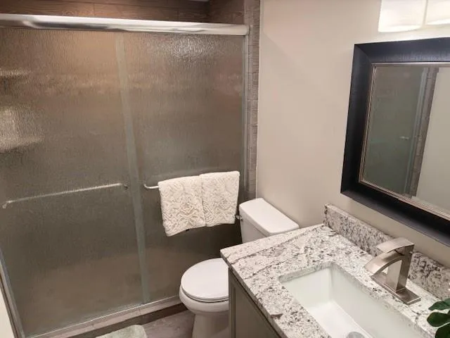 $299,900 | 709 North 74th Terrace, Kansas City, KS 66112