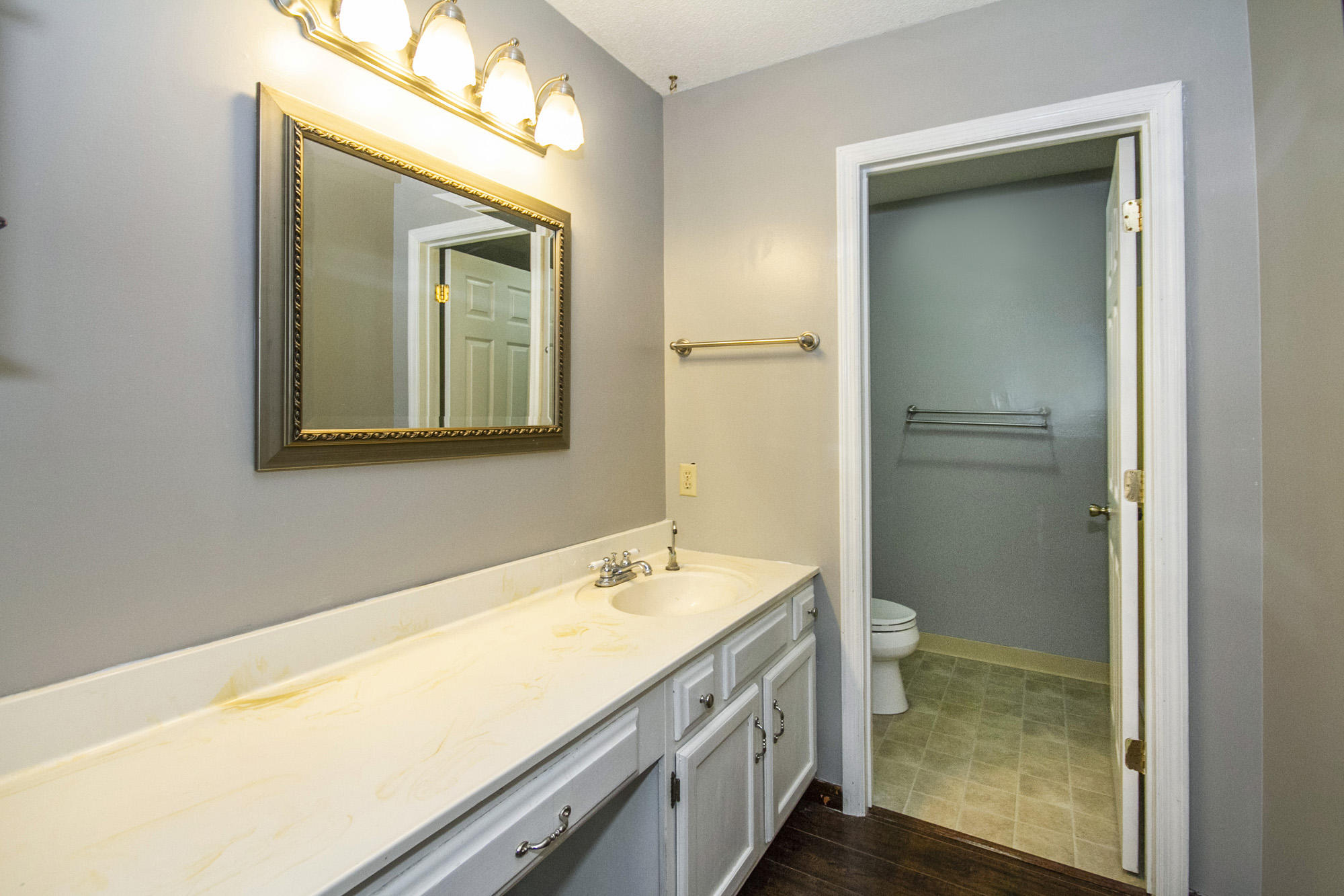 105 Hendrix Drive Oak Ridge, TN 37830 - Photo 23 of 38 Master Bath Upstairs
