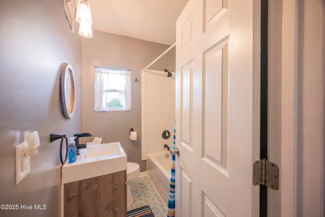 $180,000 | 410 Sherwood Road, Jacksonville, NC 28540