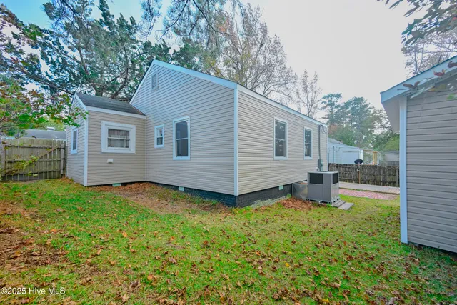 $180,000 | 410 Sherwood Road, Jacksonville, NC 28540