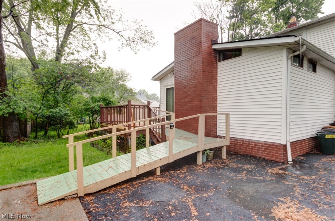 5096 Edenhurst Road Cleveland, OH 44124 - Photo 27 of 27 Ramp access to back deck...