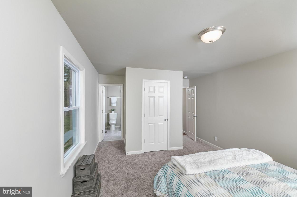 1704 Goodview Road Parkville, MD 21234 - Photo 13 of 30 Bedroom (Master)