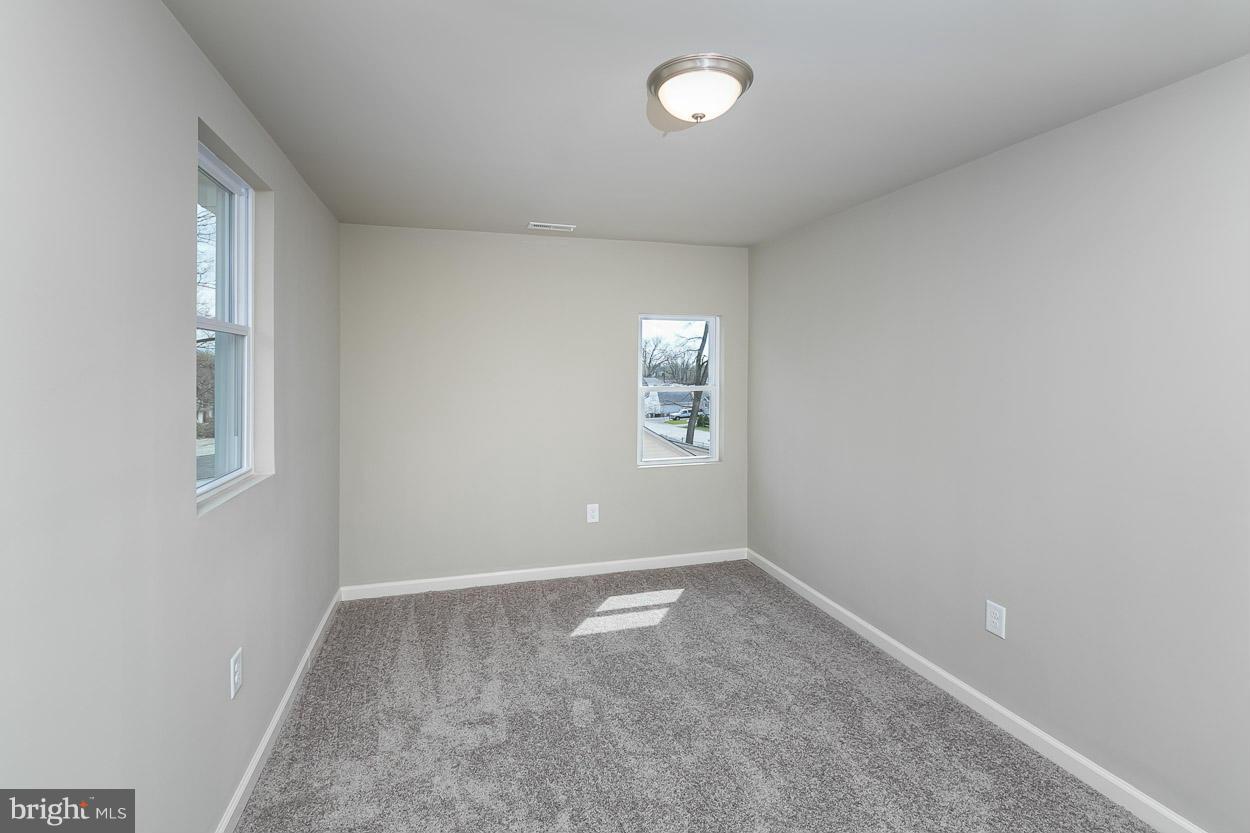1704 Goodview Road Parkville, MD 21234 - Photo 18 of 30 Bedroom 3