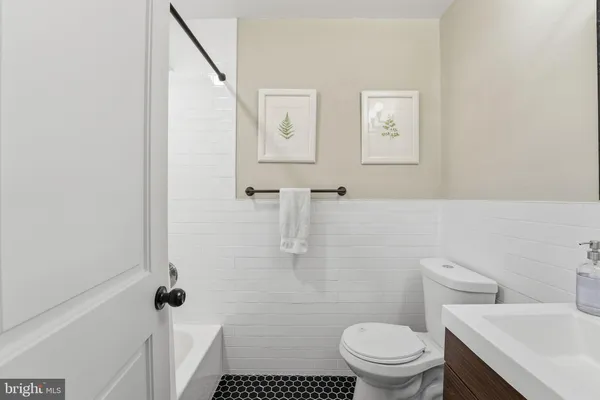 $870,000 | 3519 Plyers Mill Court, Kensington, MD 20895