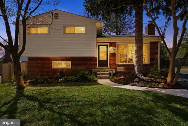 $870,000 | 3519 Plyers Mill Court, Kensington, MD 20895