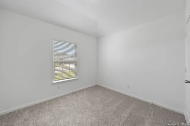 $297,900 | 16100 Farmer, Lytle, TX 78052