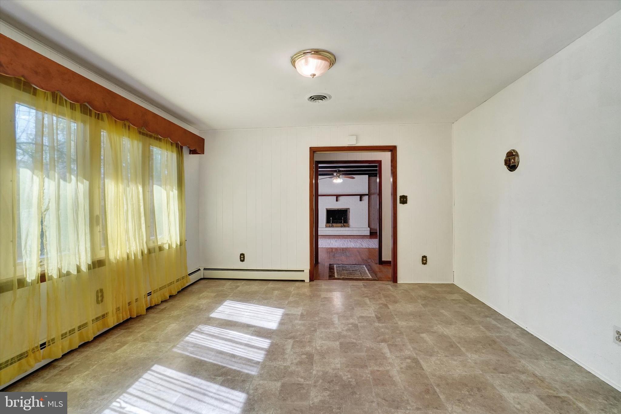 13 Heidi Road Delta, PA 17314 - Photo 8 of 42 Family Room