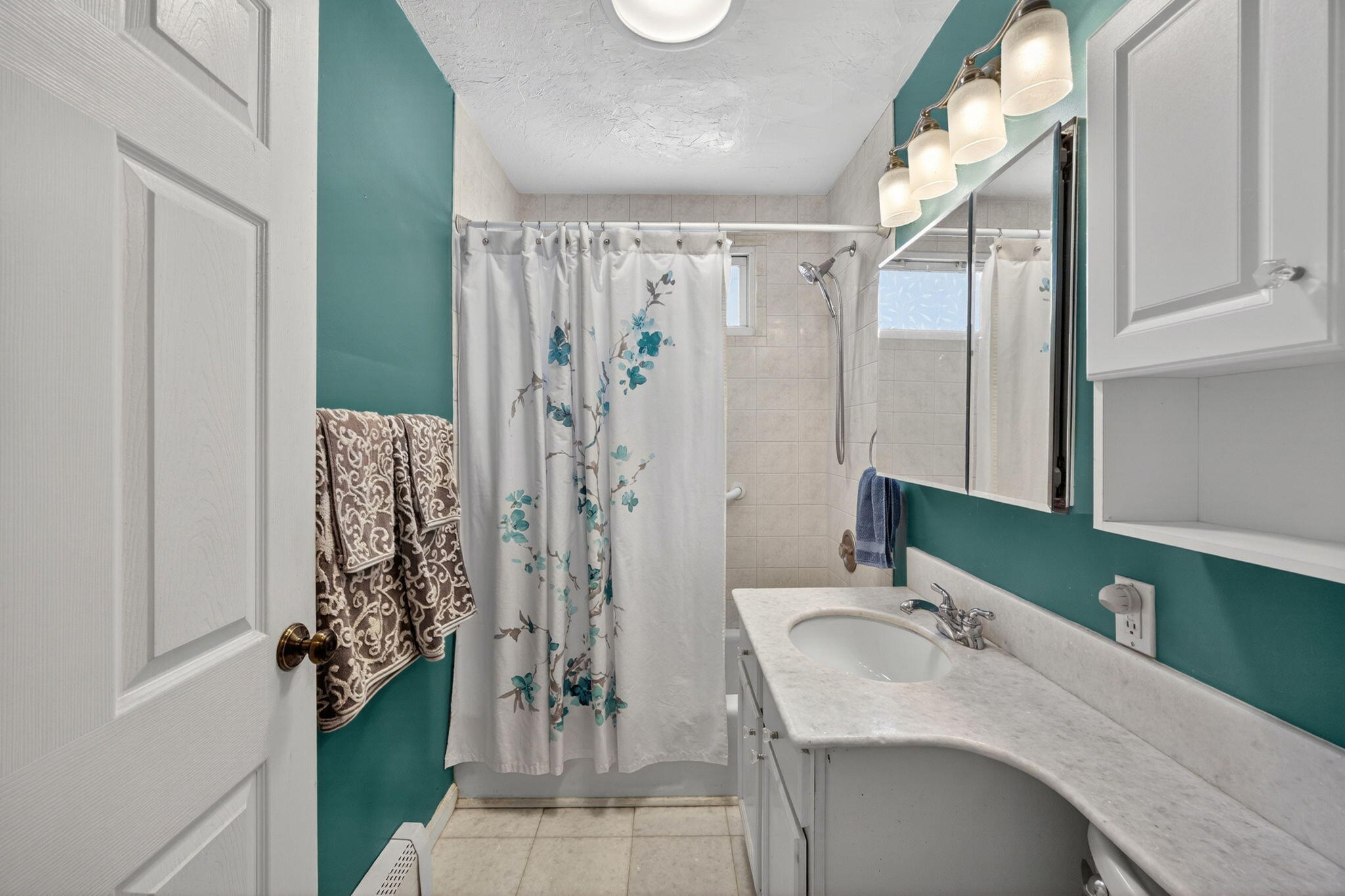 69 Spring Street Hyannis, MA 02601 - Photo 19 of 35 21-21-PF0A4589