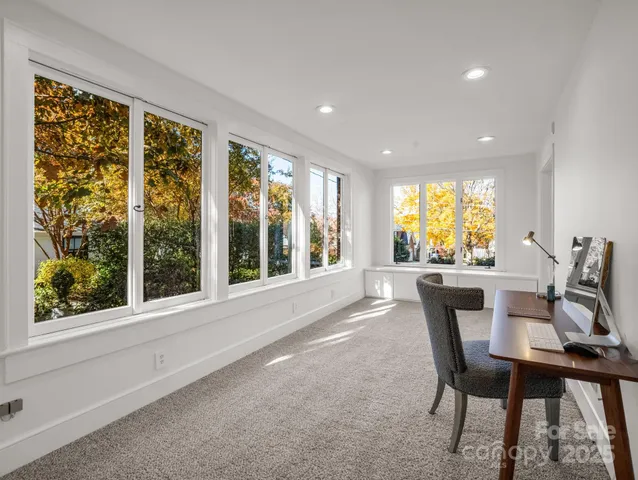 $699,900 | 20 6th Avenue Northeast, Hickory, NC 28601