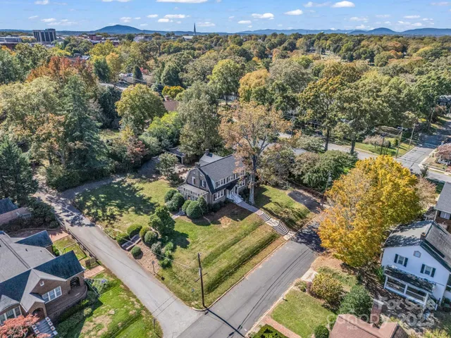 $699,900 | 20 6th Avenue Northeast, Hickory, NC 28601