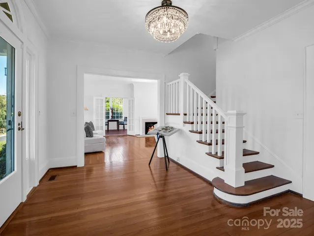 $699,900 | 20 6th Avenue Northeast, Hickory, NC 28601